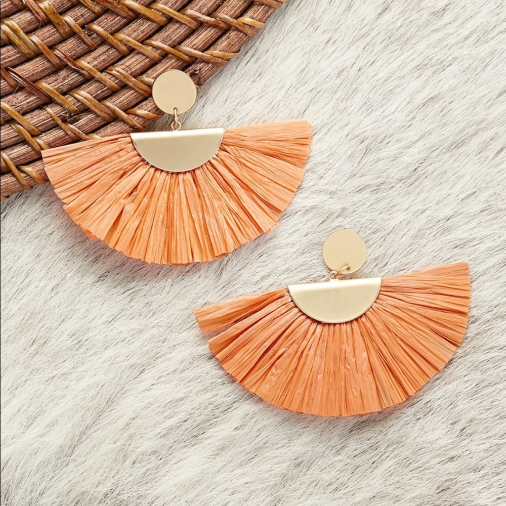 Fan Me Peach Earrings